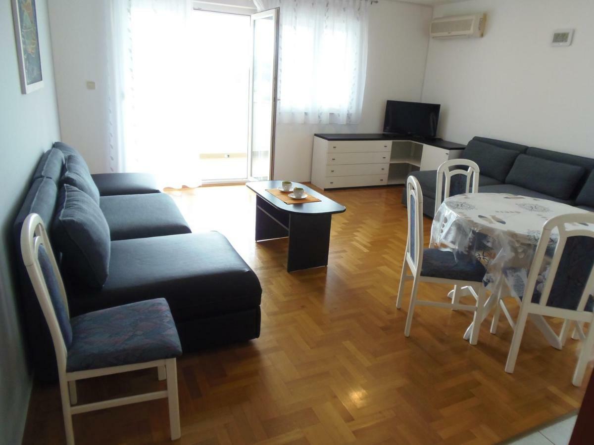 Apartment Dora Pula Zewnętrze zdjęcie