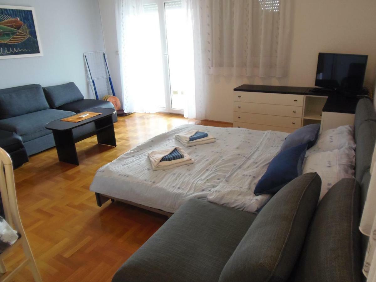 Apartment Dora Pula Zewnętrze zdjęcie